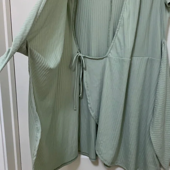 NWOT Socialite Dress. Size M. - Picture 5 of 9